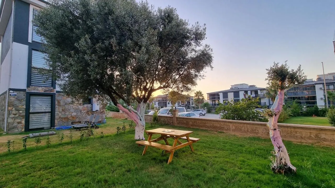 Villa Begonvil كوشاداسيه
