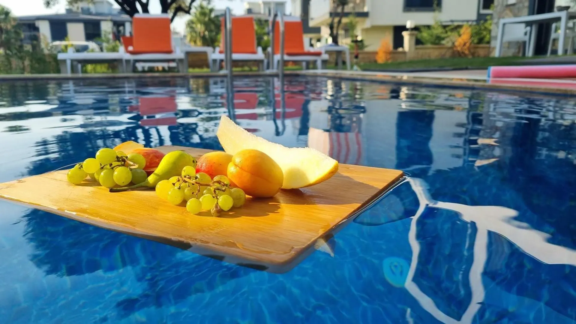 Villa Begonvil كوشاداسيه